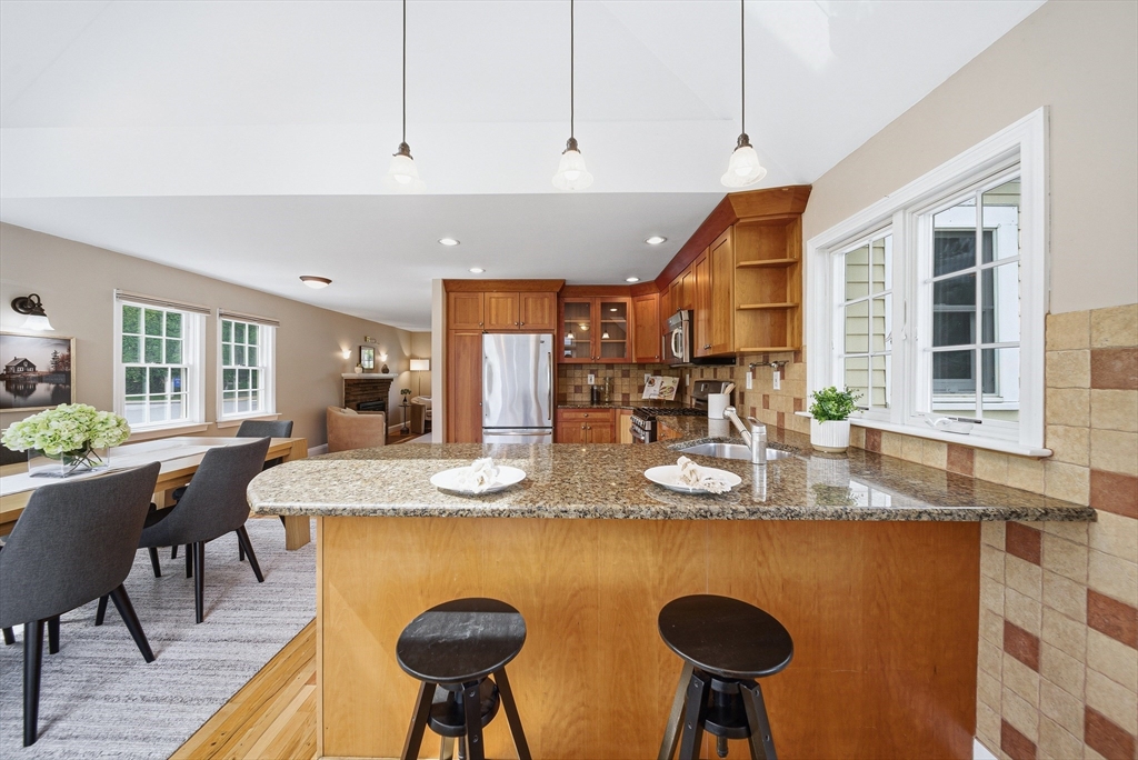 28 Myopia Rd, Stoneham, MA Photo #18