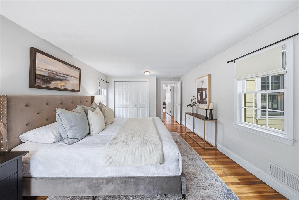 28 Myopia Rd, Stoneham, MA Photo #22