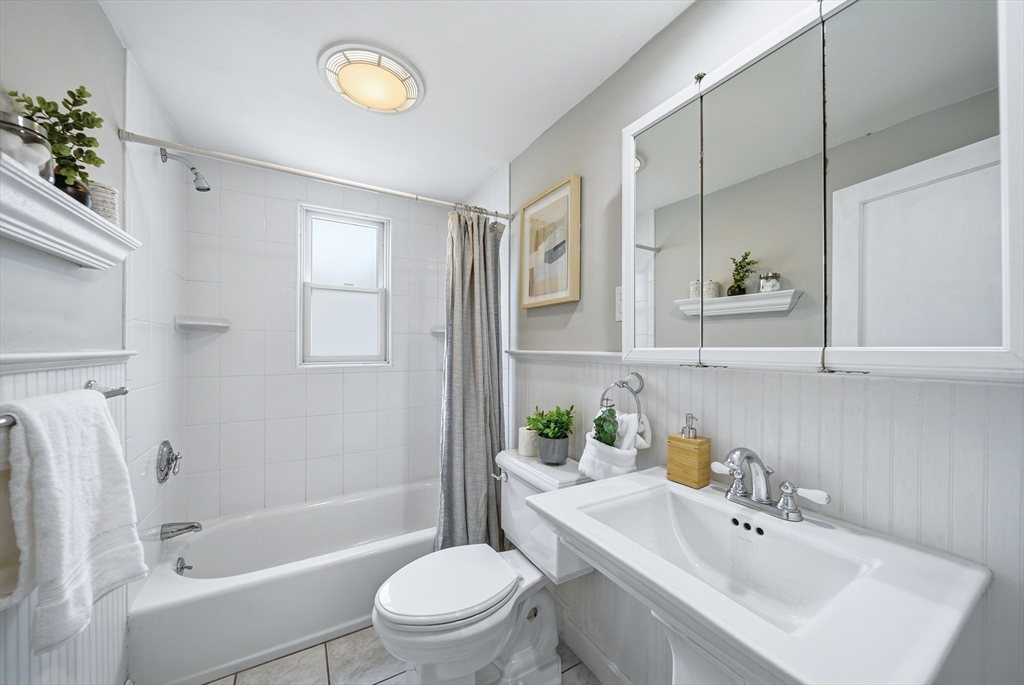 28 Myopia Rd, Stoneham, MA Photo #24