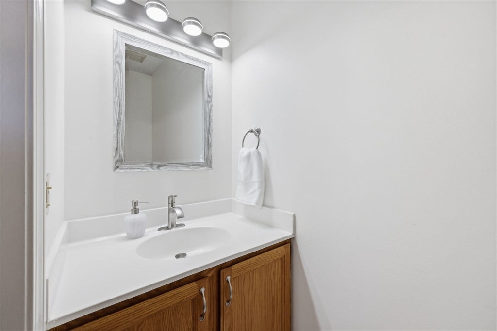 61 Abbey Memorial Dr 172