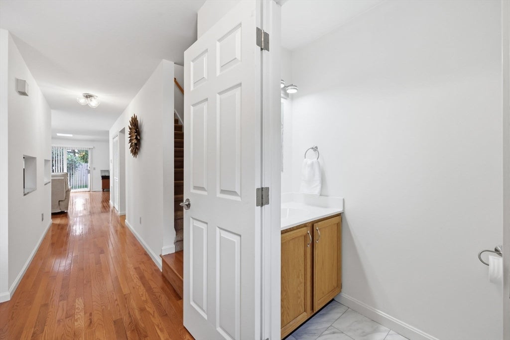 61 Abbey Memorial Dr 172