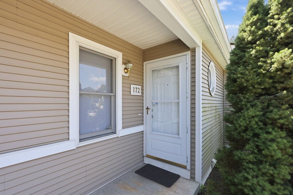 61 Abbey Memorial Dr 172