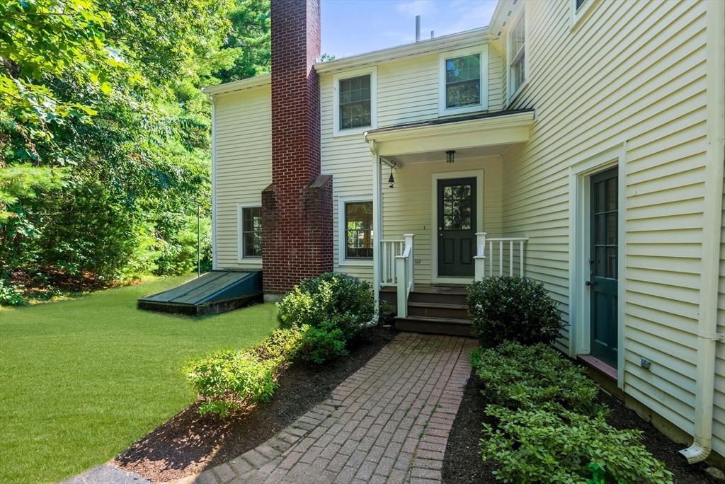 75 Westland Rd