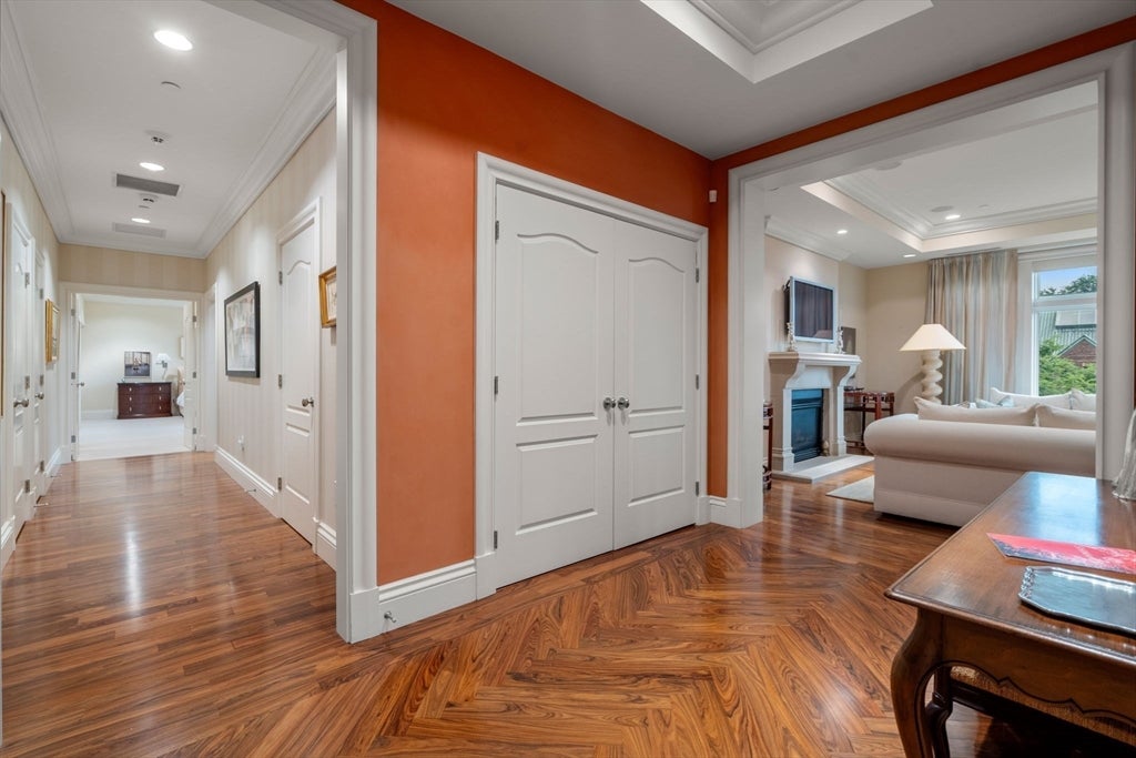 120 Seaver Street U:C401