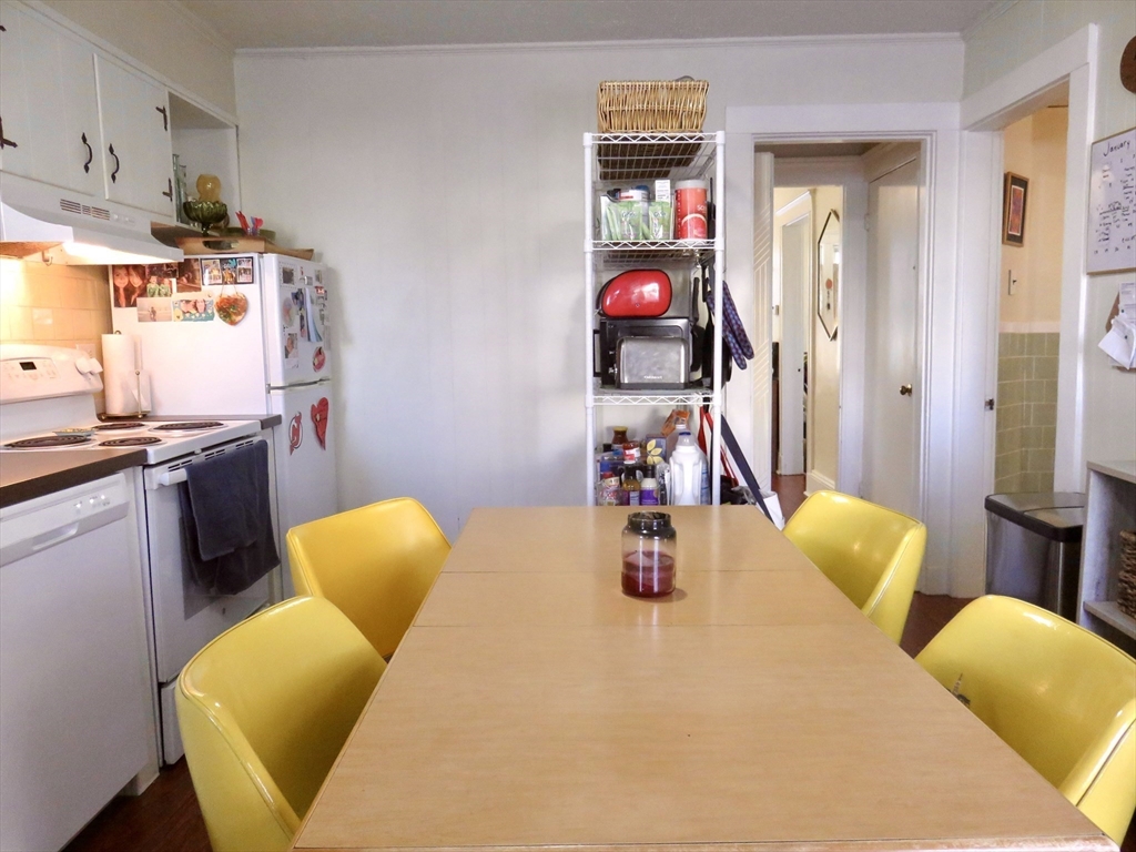 43 Rich St #B, Waltham, MA Photo #5