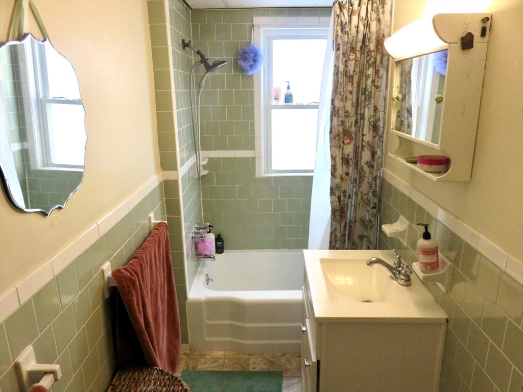 43 Rich St #B, Waltham, MA Photo #13