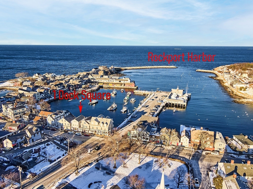1 Dock Square