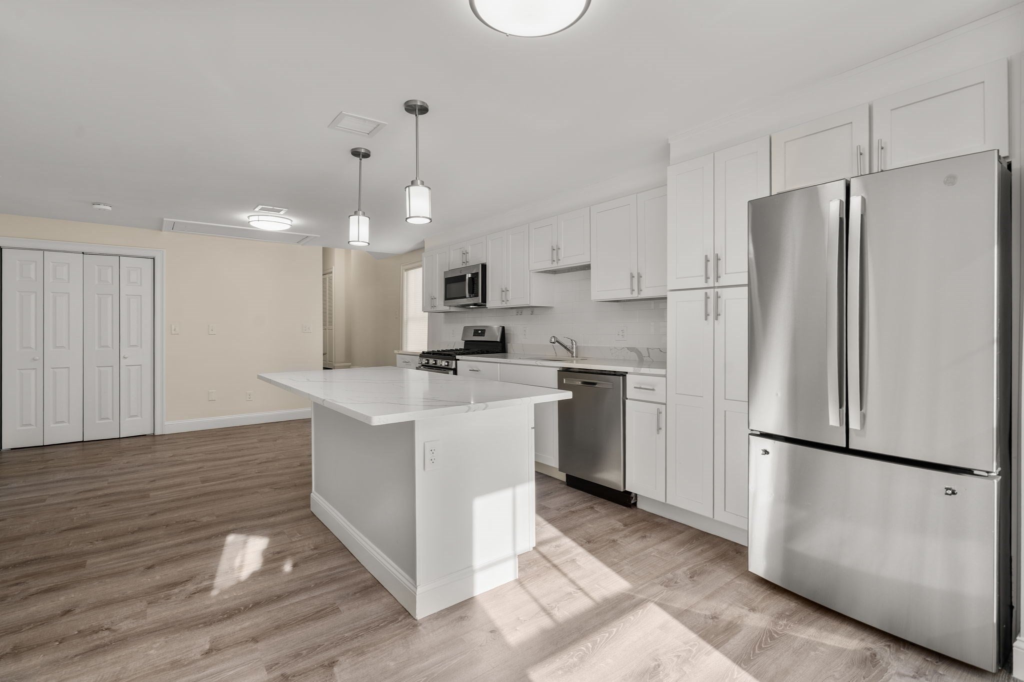 22 Oakland Street #B, Newton, MA, 22 Oakland Street #B, Newton, MA Photo #4