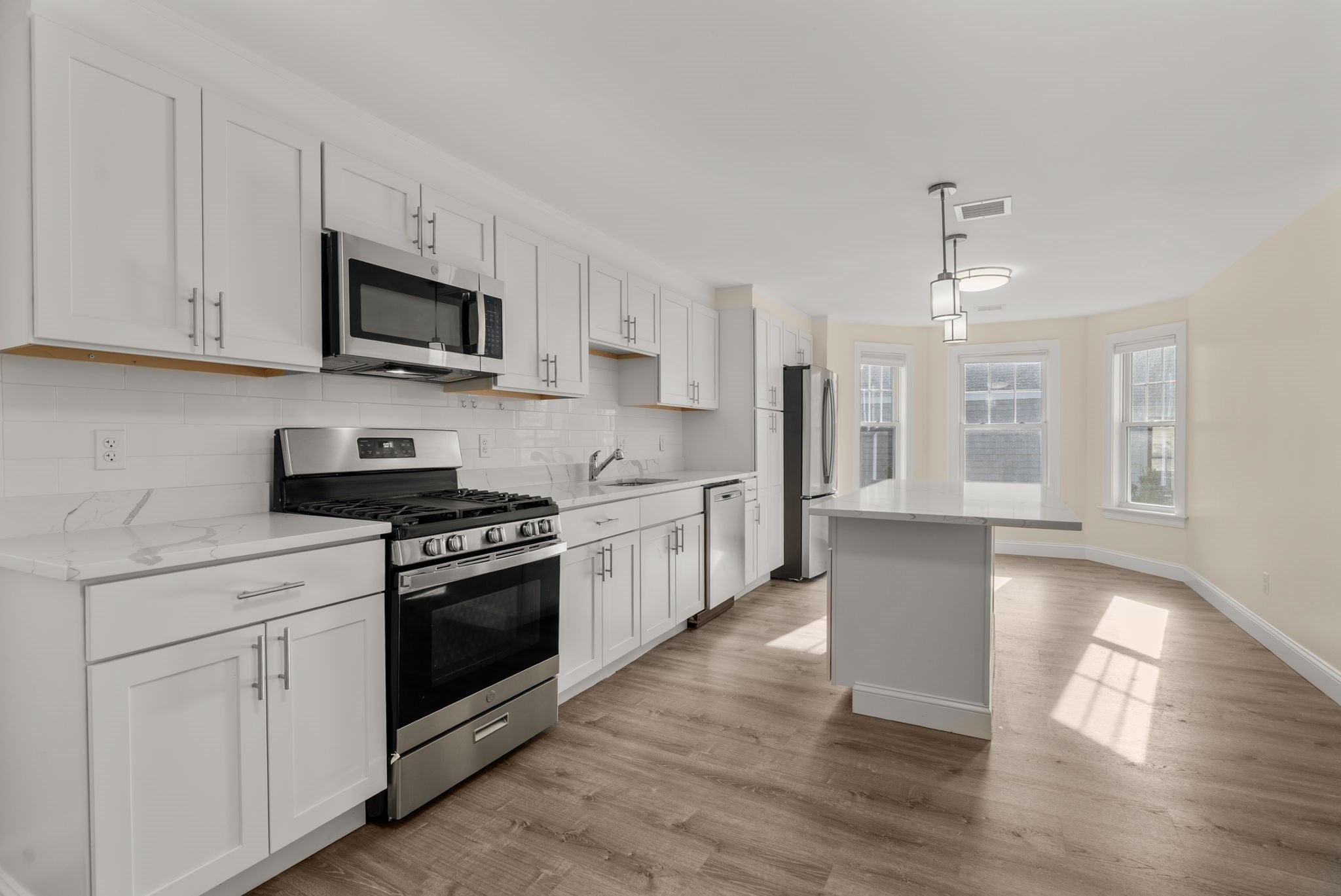 22 Oakland Street #B, Newton, MA, 22 Oakland Street #B, Newton, MA Photo #1
