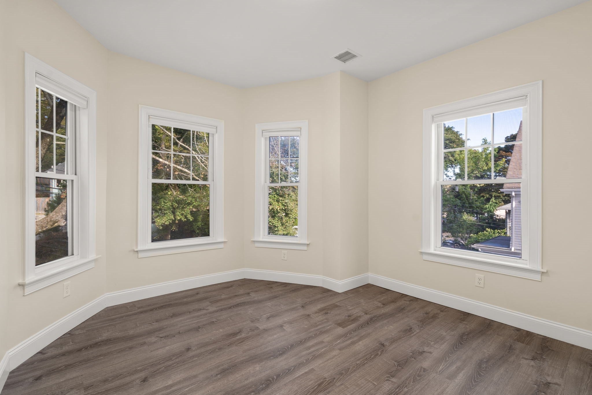 22 Oakland Street #B, Newton, MA, 22 Oakland Street #B, Newton, MA Photo #6