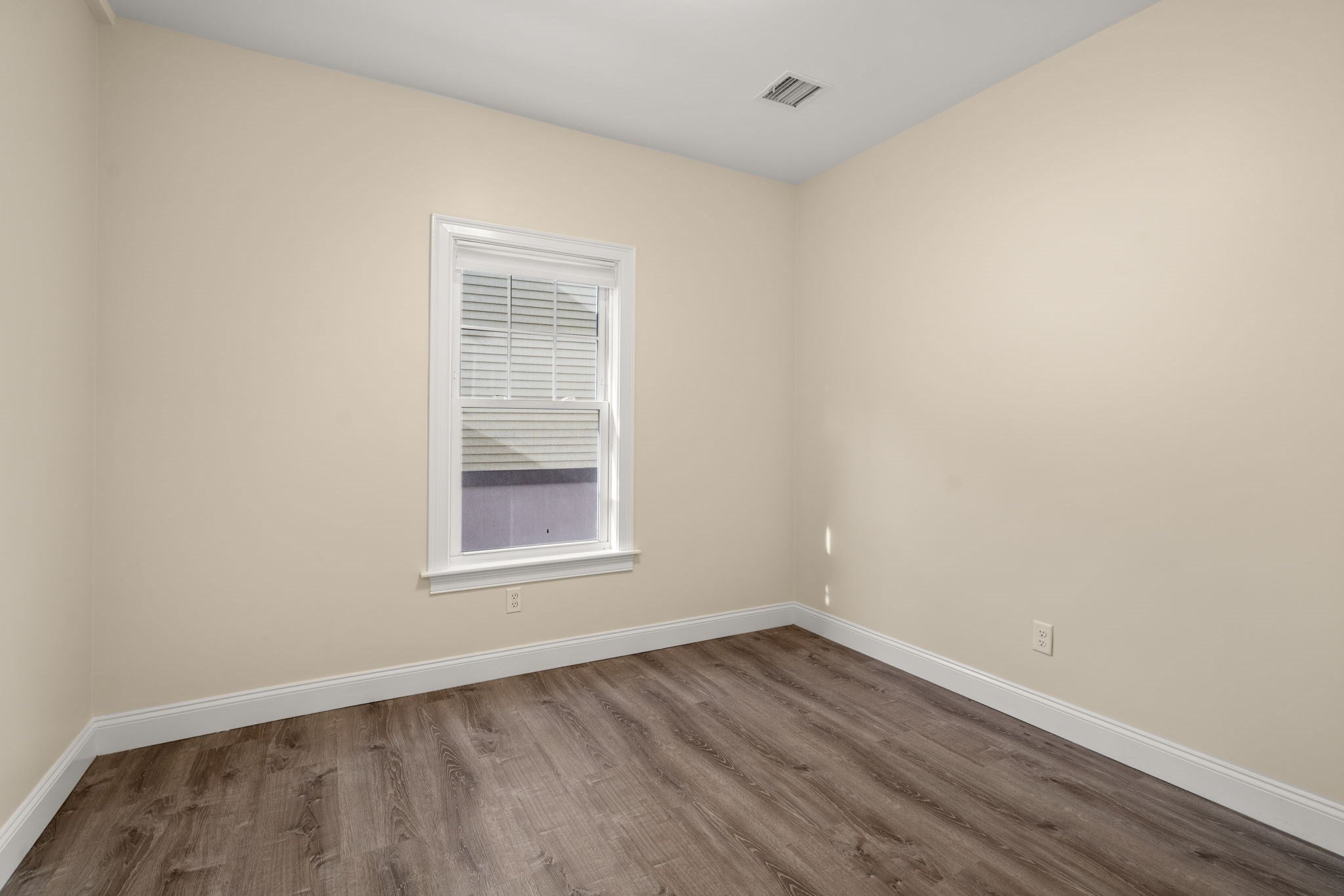 22 Oakland Street #B, Newton, MA, 22 Oakland Street #B, Newton, MA Photo #10