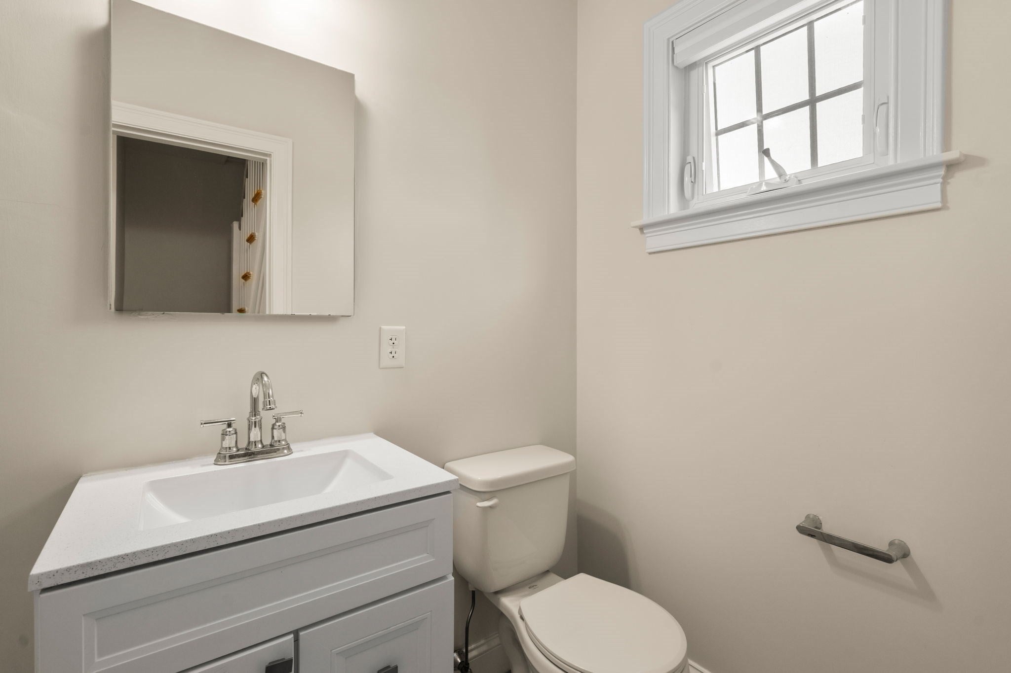 22 Oakland Street #B, Newton, MA, 22 Oakland Street #B, Newton, MA Photo #9