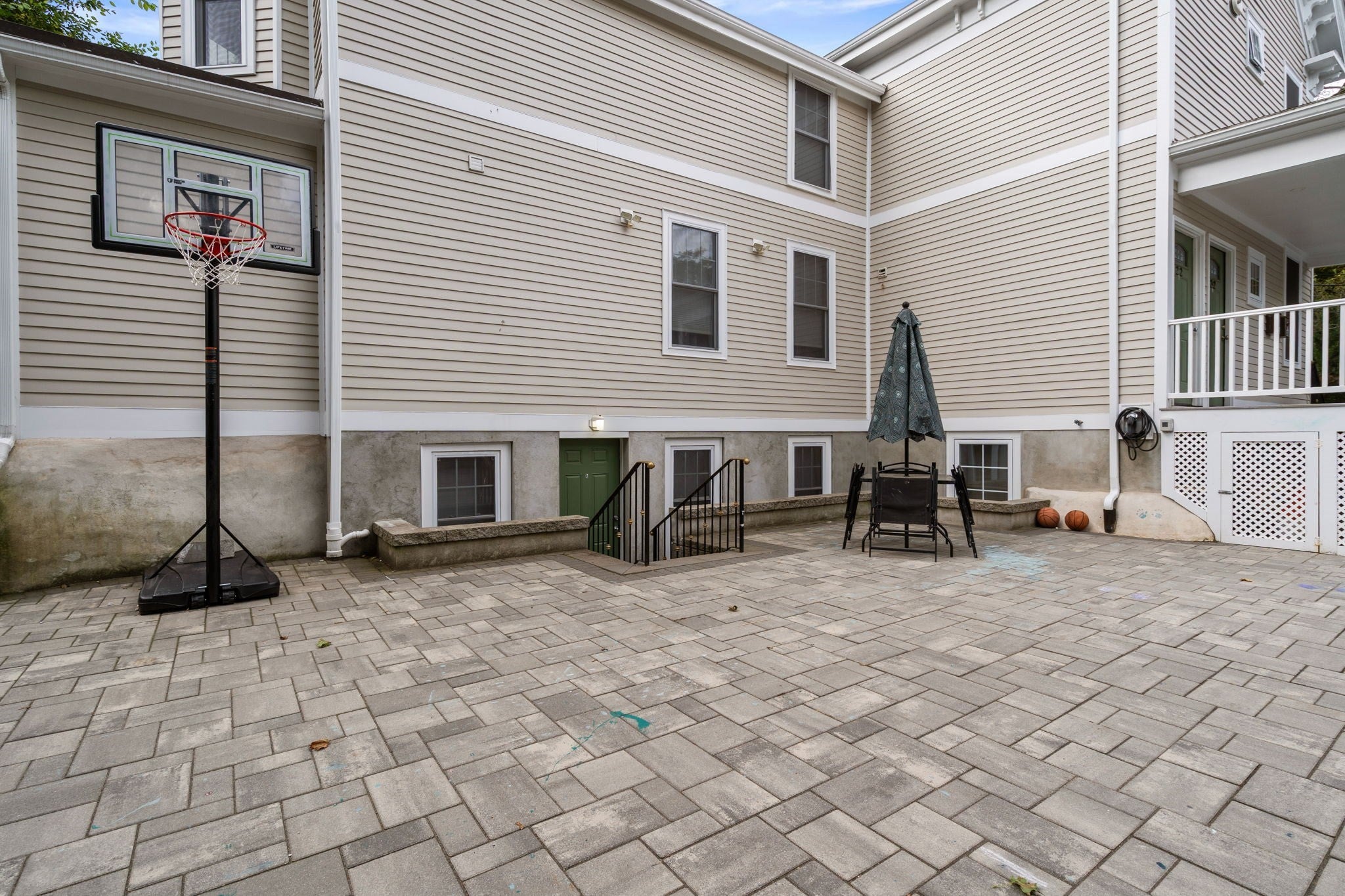 22 Oakland Street #B, Newton, MA, 22 Oakland Street #B, Newton, MA Photo #22