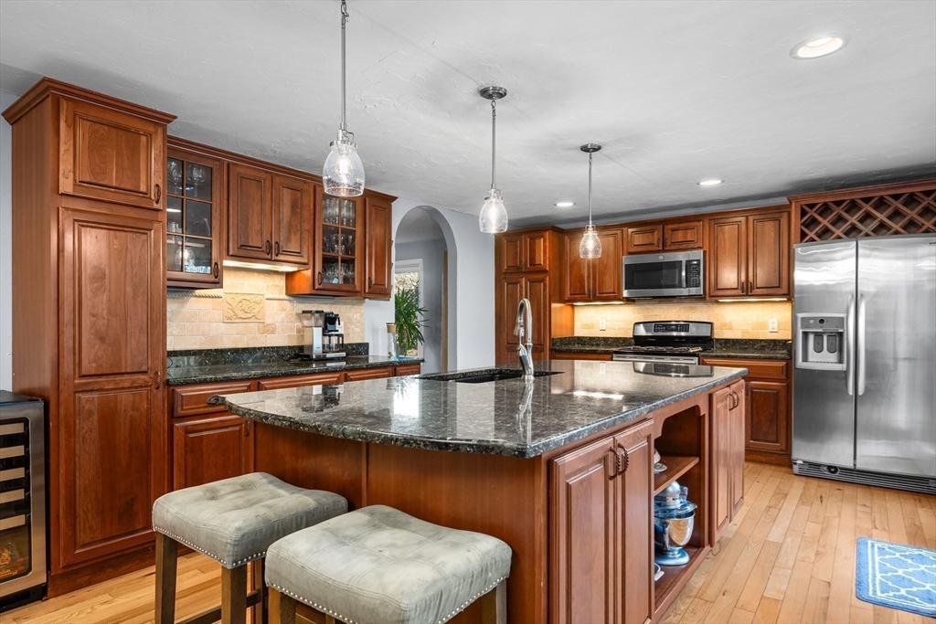 56 Allan Rd