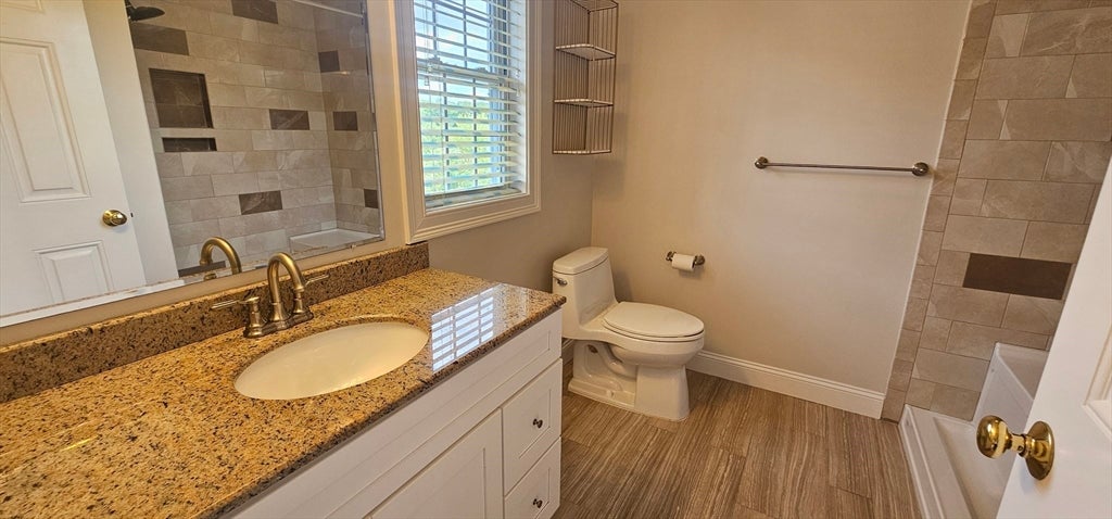 9 Nirvana Dr #2E, Saugus, MA Photo #14