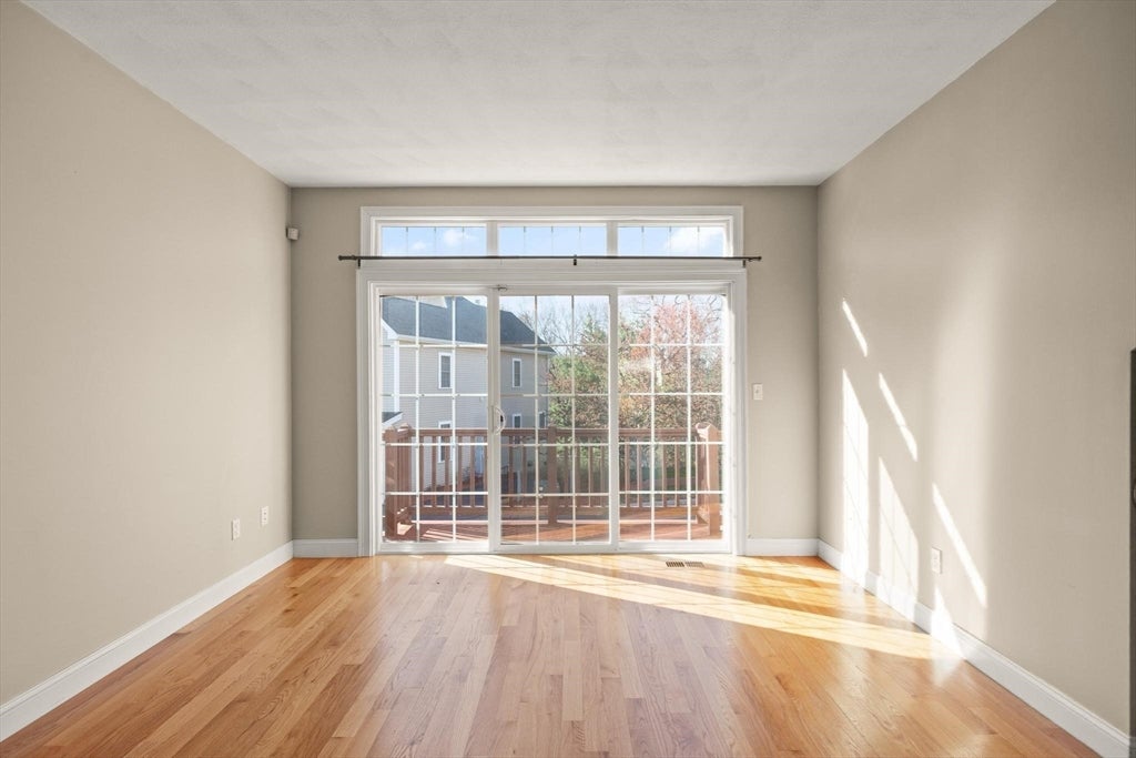 9 Nirvana Dr #2E, Saugus, MA Photo #6