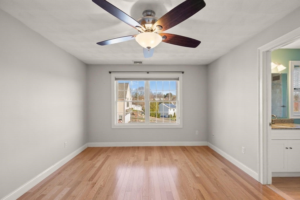 9 Nirvana Dr #2E, Saugus, MA Photo #12