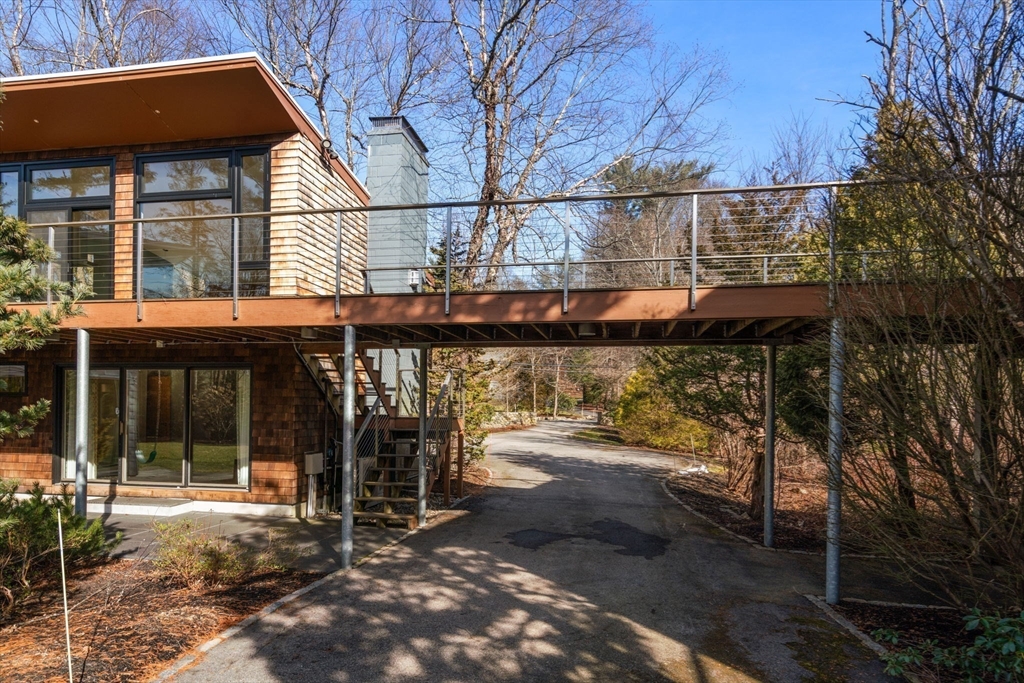 482 Glen Road