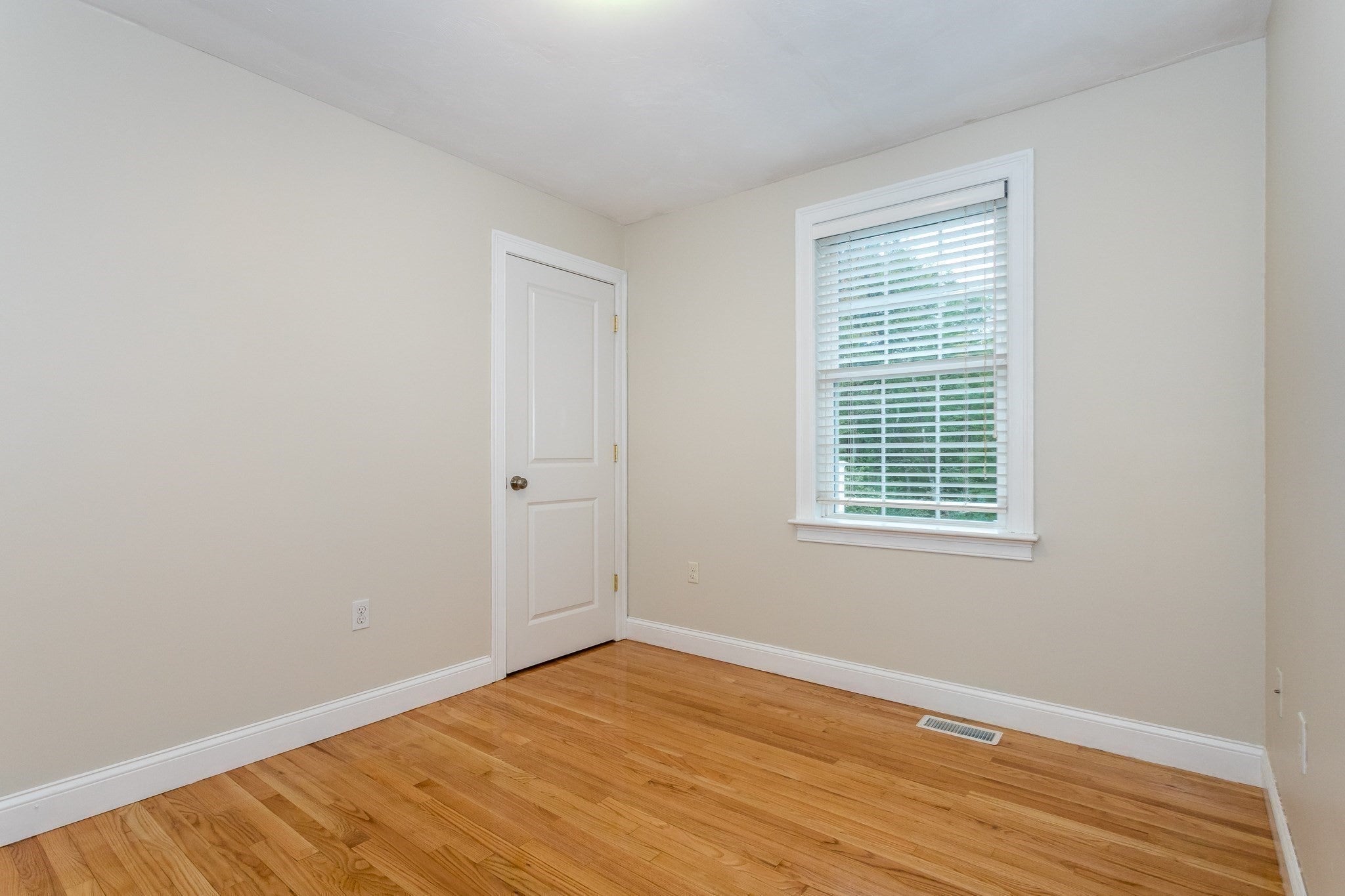 486 South St, Holbrook, MA, 486 South St, Holbrook, MA Photo #18