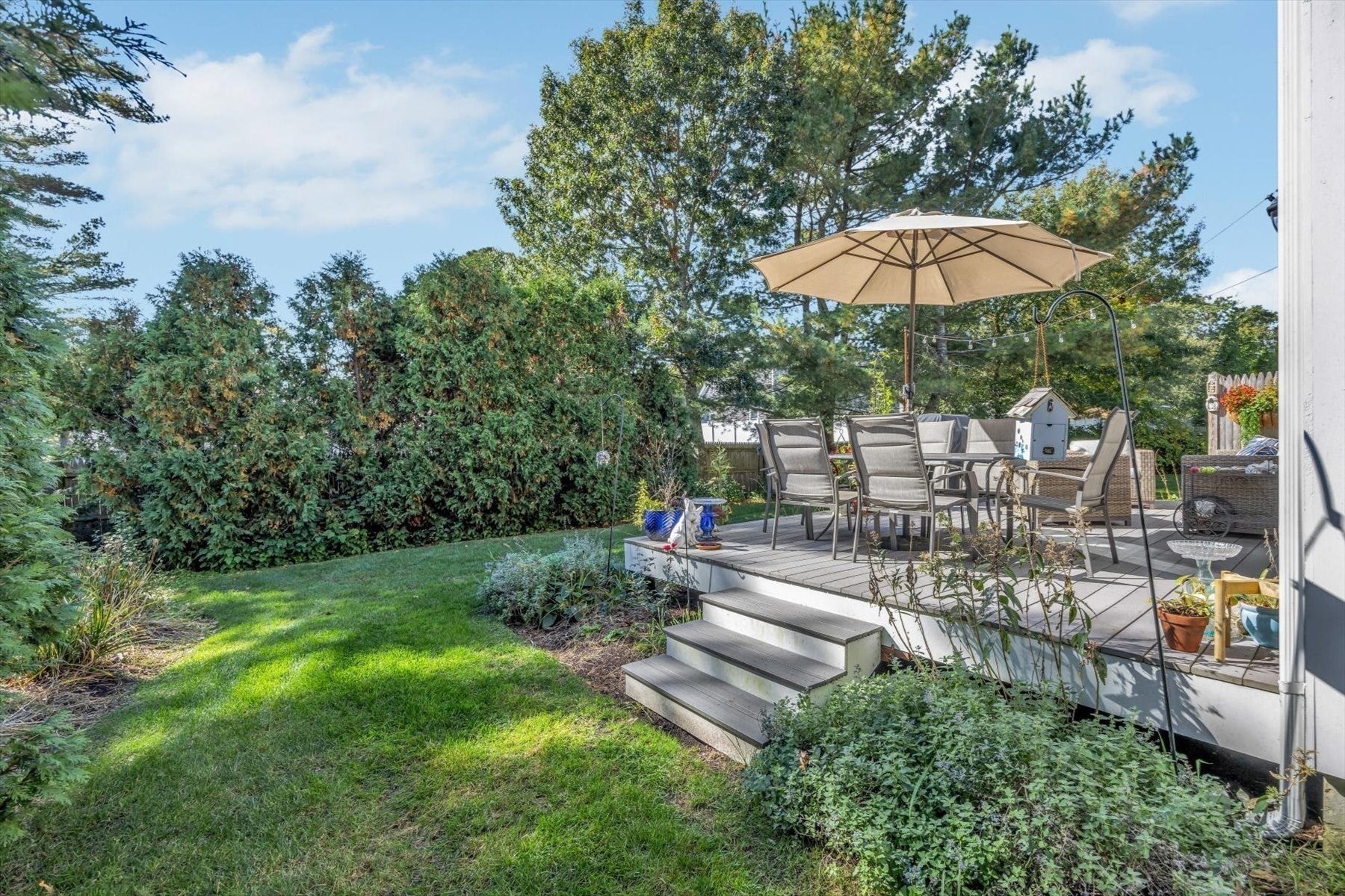 13 Nightingale Dr