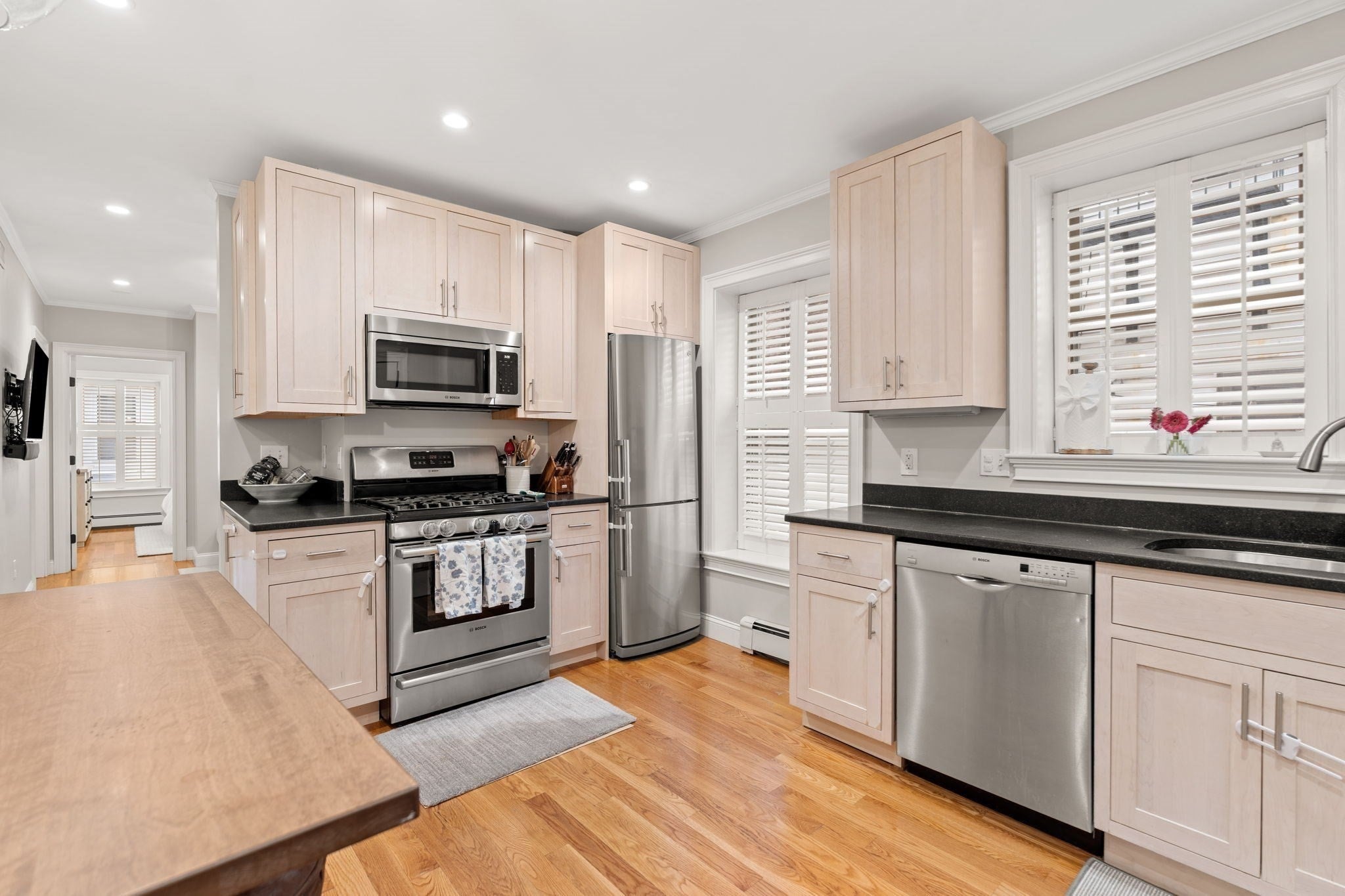 4 Cook St