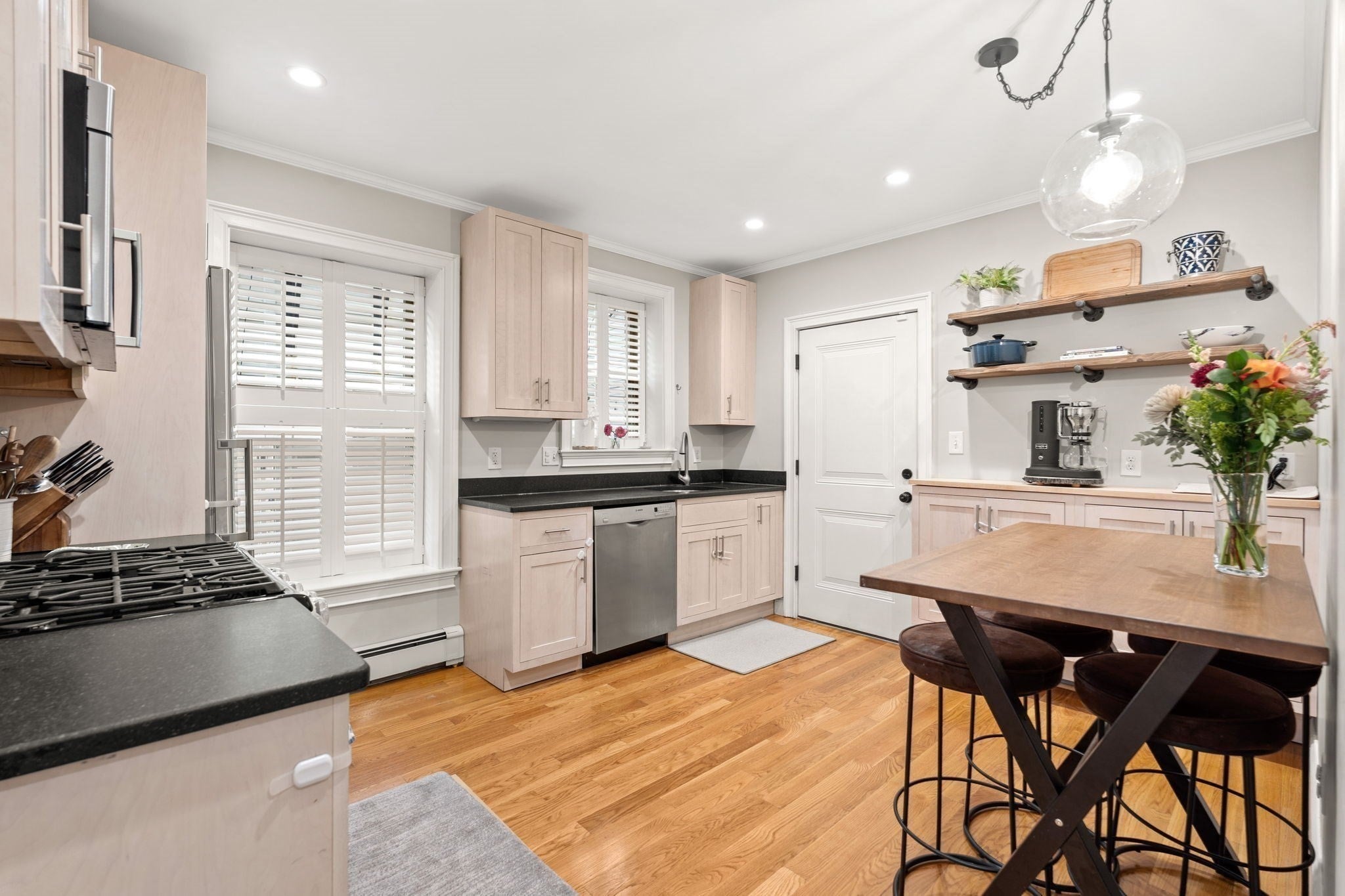 4 Cook St 1A, Boston MA 02129