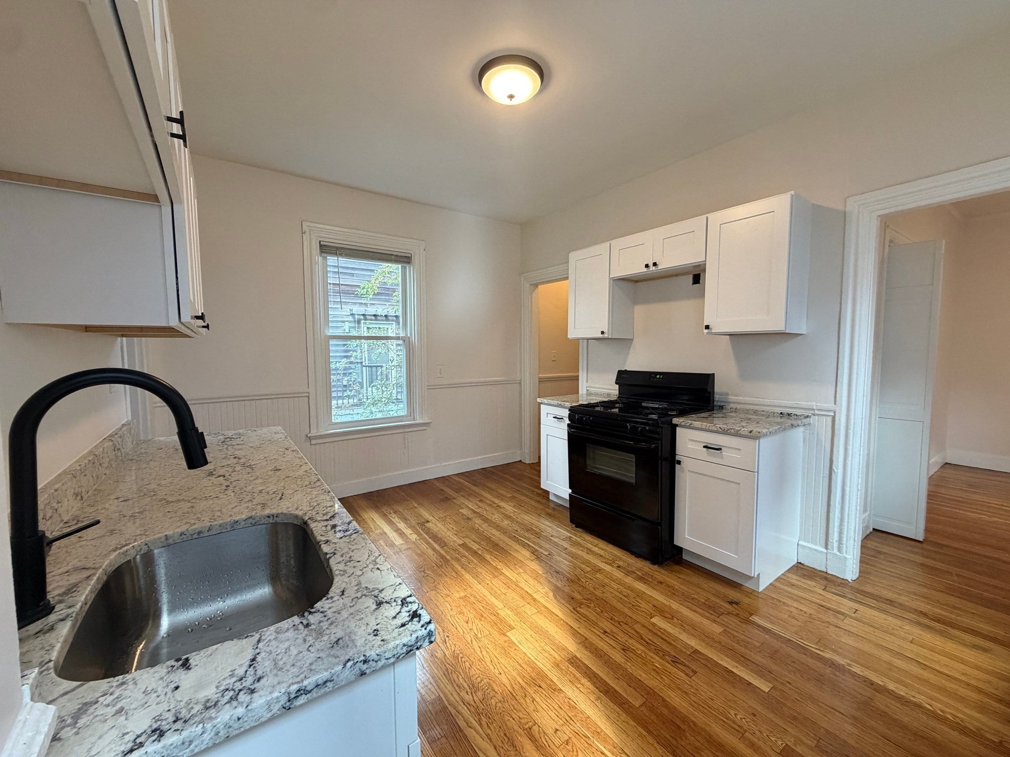 327 Columbia St #2, Cambridge, MA Photo #1