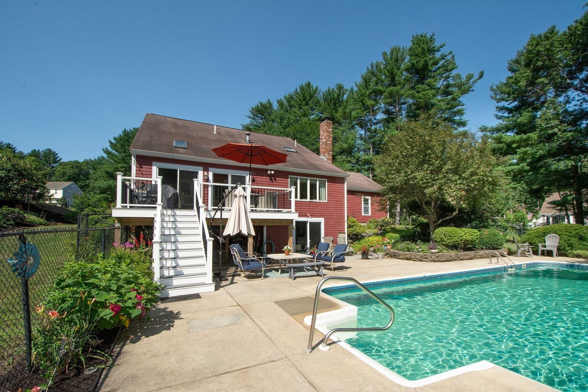 263 Edgewater Drive, Pembroke, MA Photo #39
