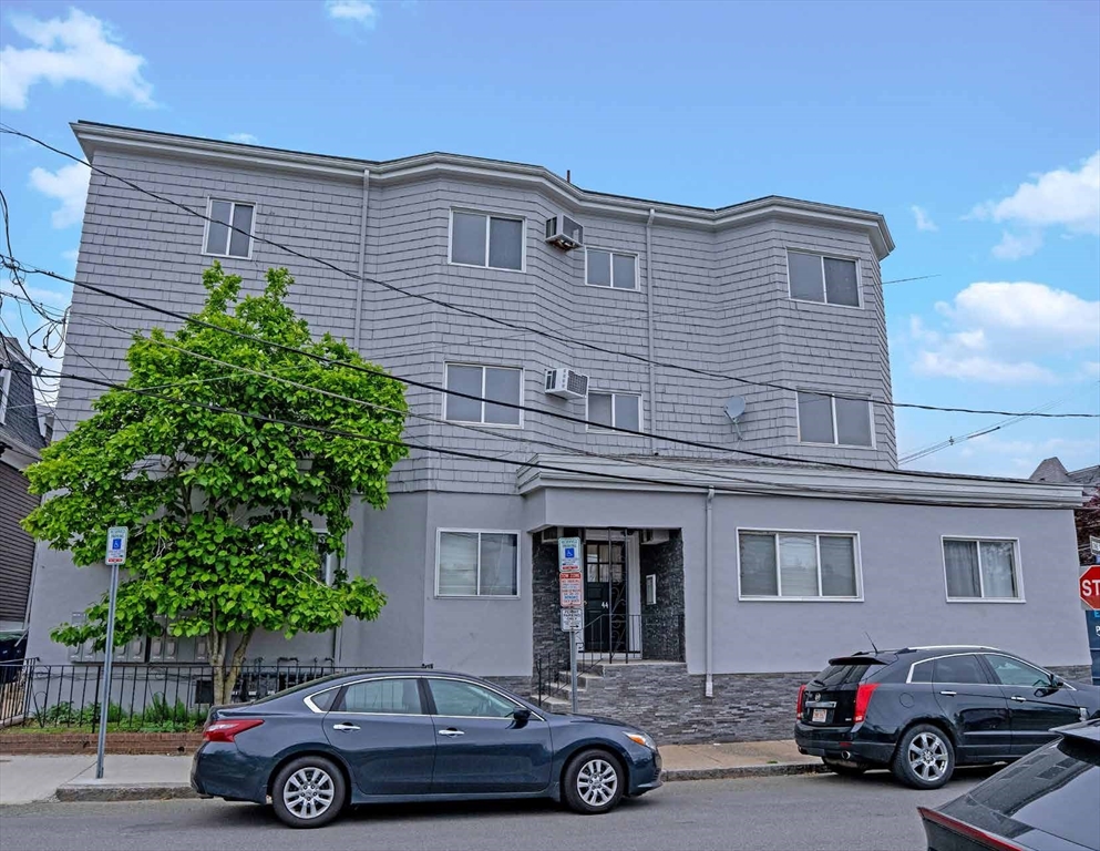 52 Bonair St