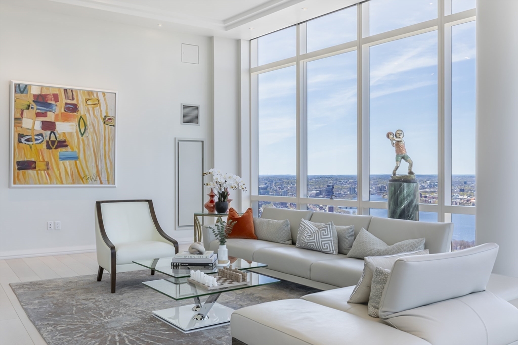 1 Franklin St PH1B