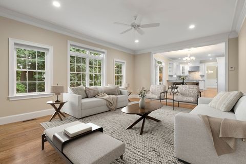 78 Hunnewell St Wellesley MA 02481