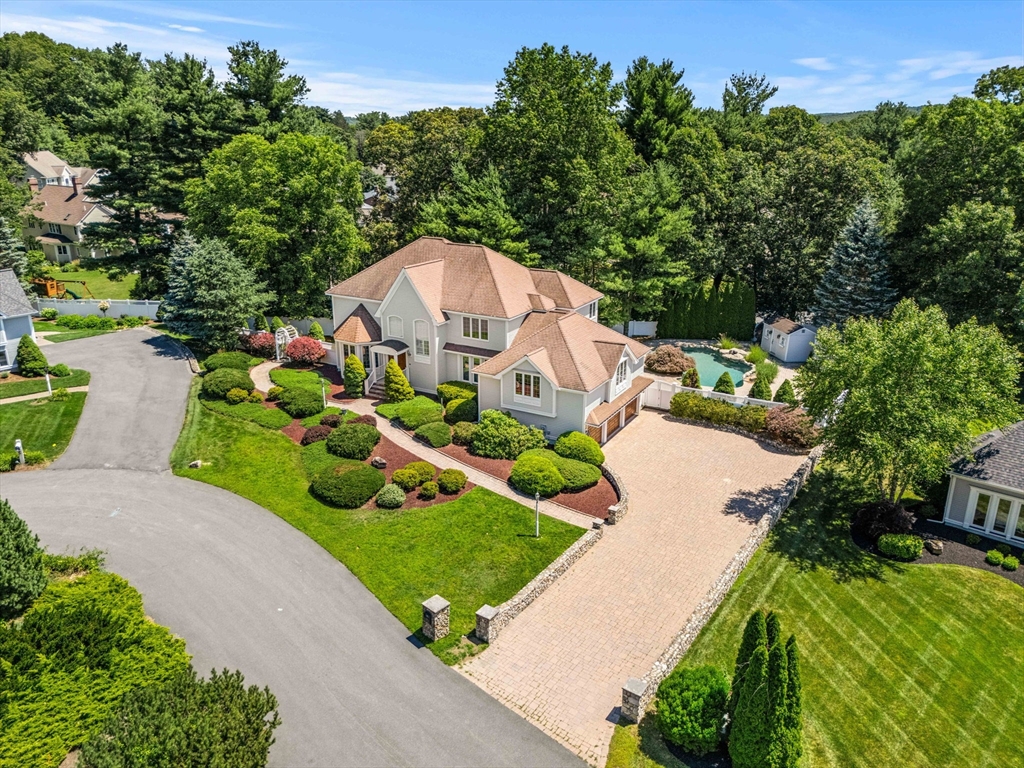 11 Scotland Dr