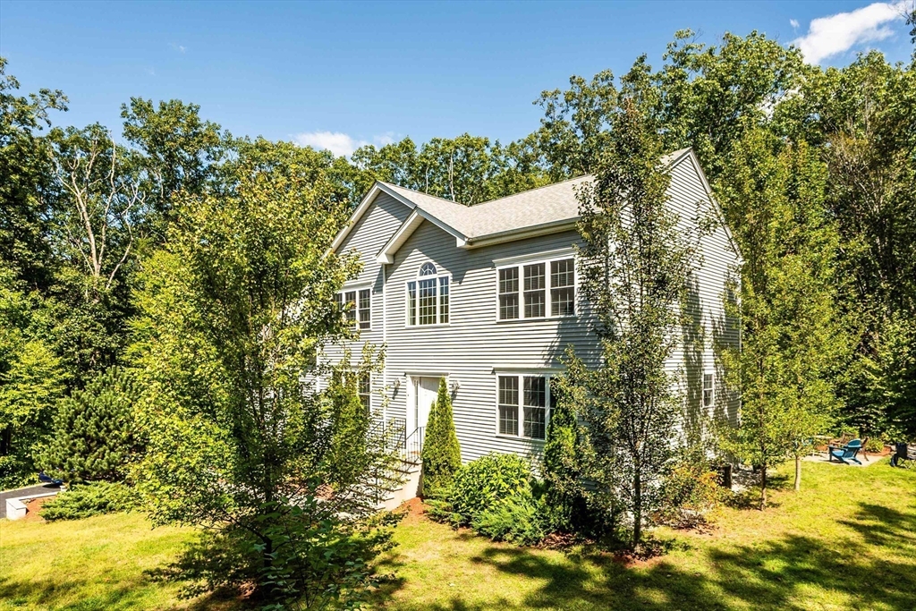 4 Farrar Rd