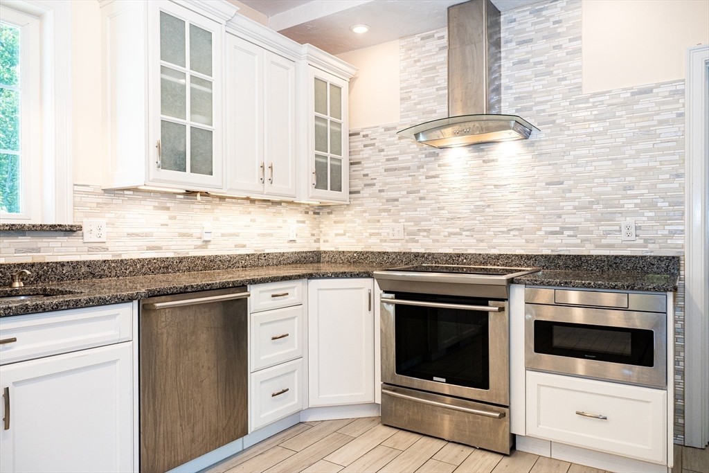 4 Farrar Rd
