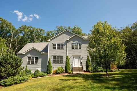 Photo of 4 Farrar Rd, Upton, MA 01568 (MLS # 73430563)