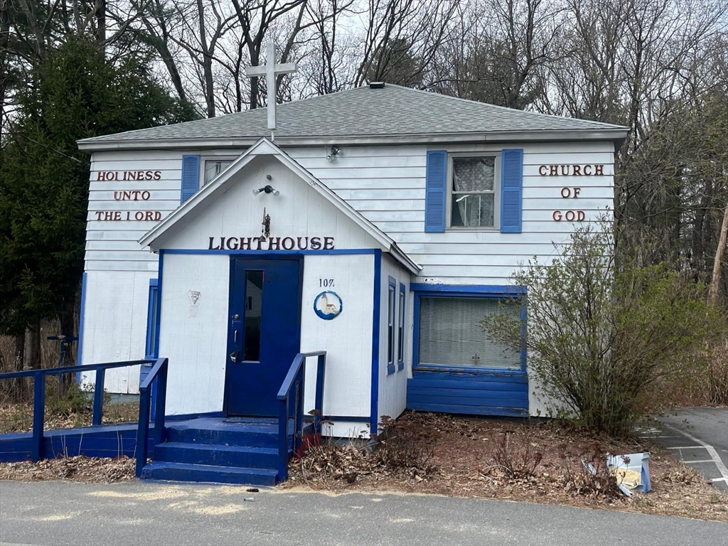 107 Whalom Rd