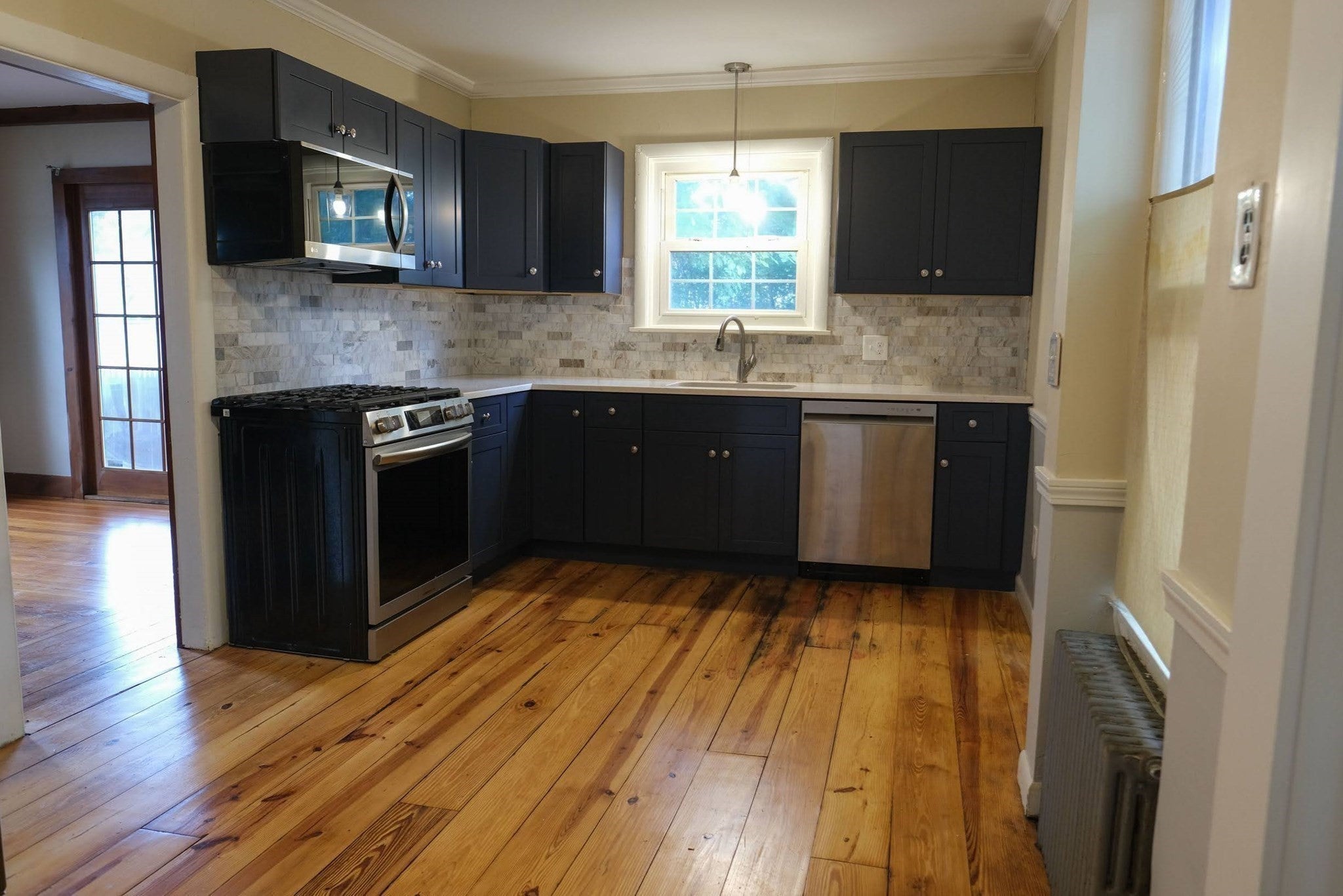103 Farnsworth St, Springfield, MA Photo #3