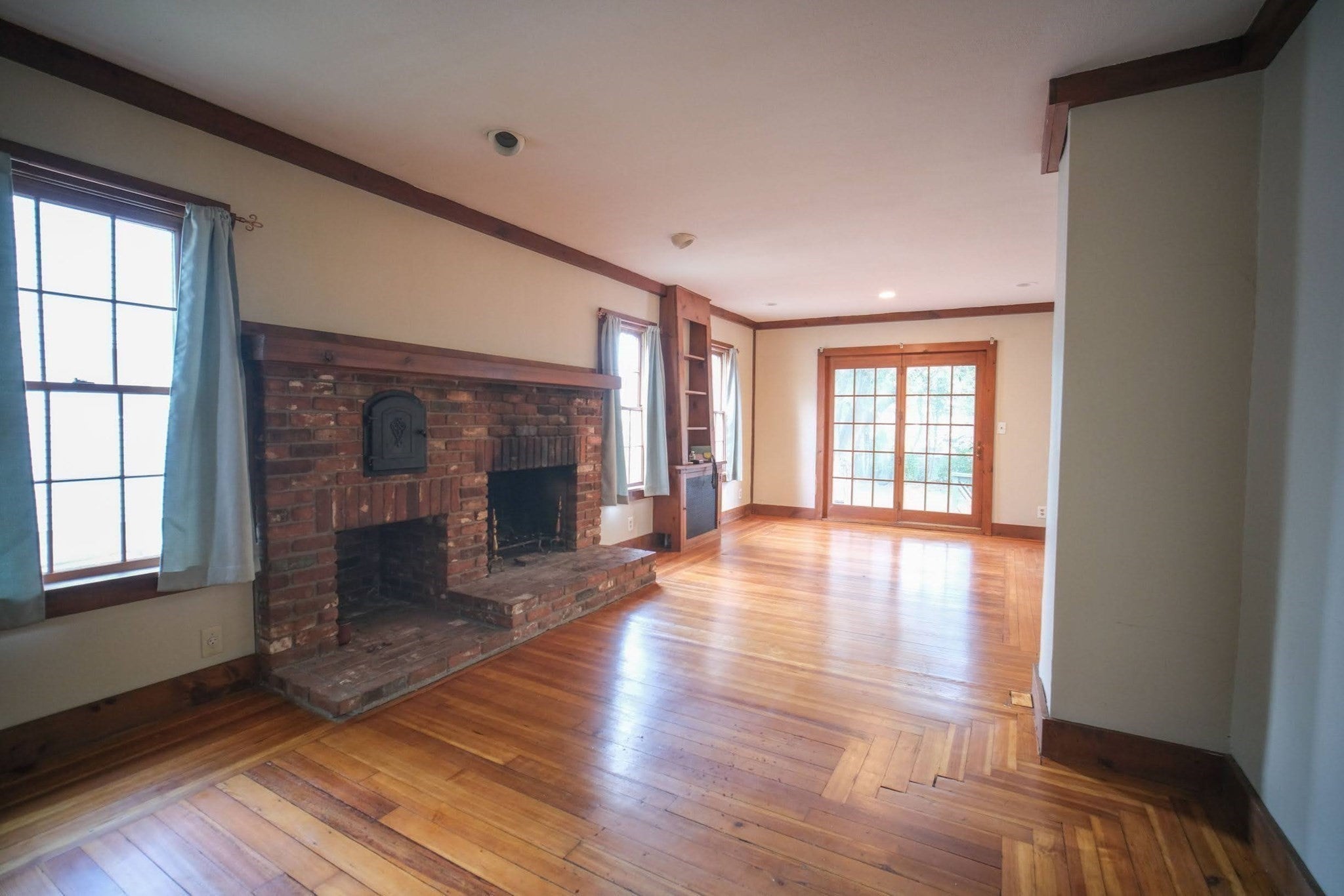 103 Farnsworth St, Springfield, MA Photo #6