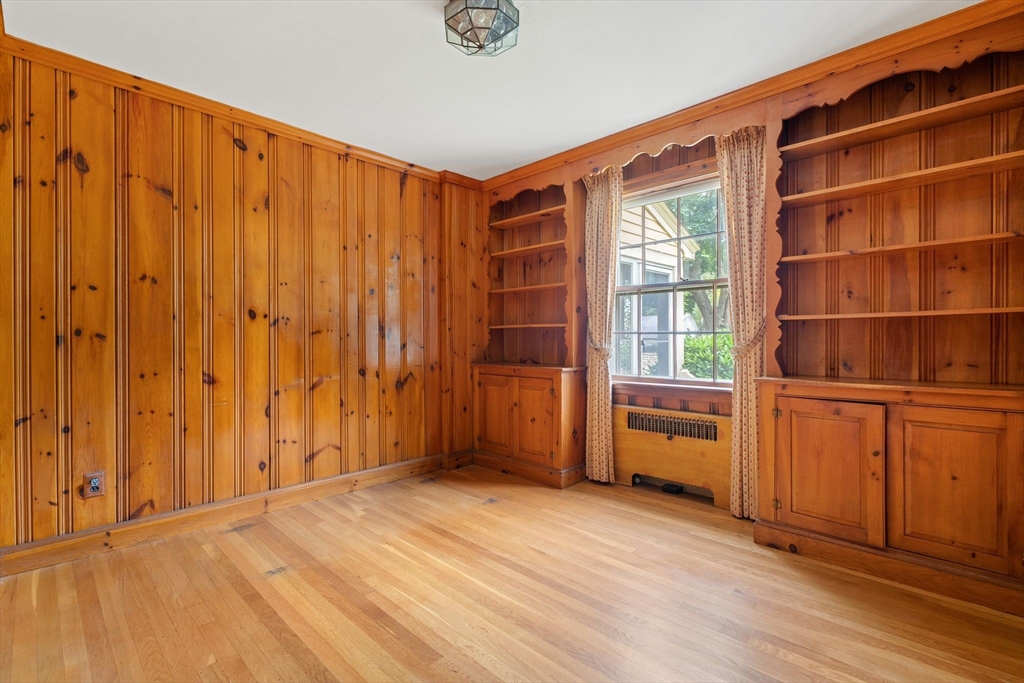 Belmont, Massachusetts 02478, United States, 4 Bedrooms Bedrooms, ,3 BathroomsBathrooms,Residential,Contingent,191558