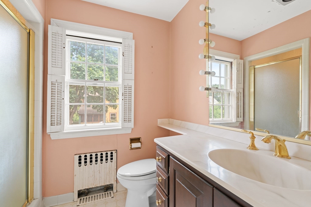 Belmont, Massachusetts 02478, United States, 4 Bedrooms Bedrooms, ,3 BathroomsBathrooms,Residential,Contingent,191558