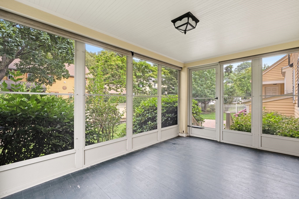 Belmont, Massachusetts 02478, United States, 4 Bedrooms Bedrooms, ,3 BathroomsBathrooms,Residential,Contingent,191558