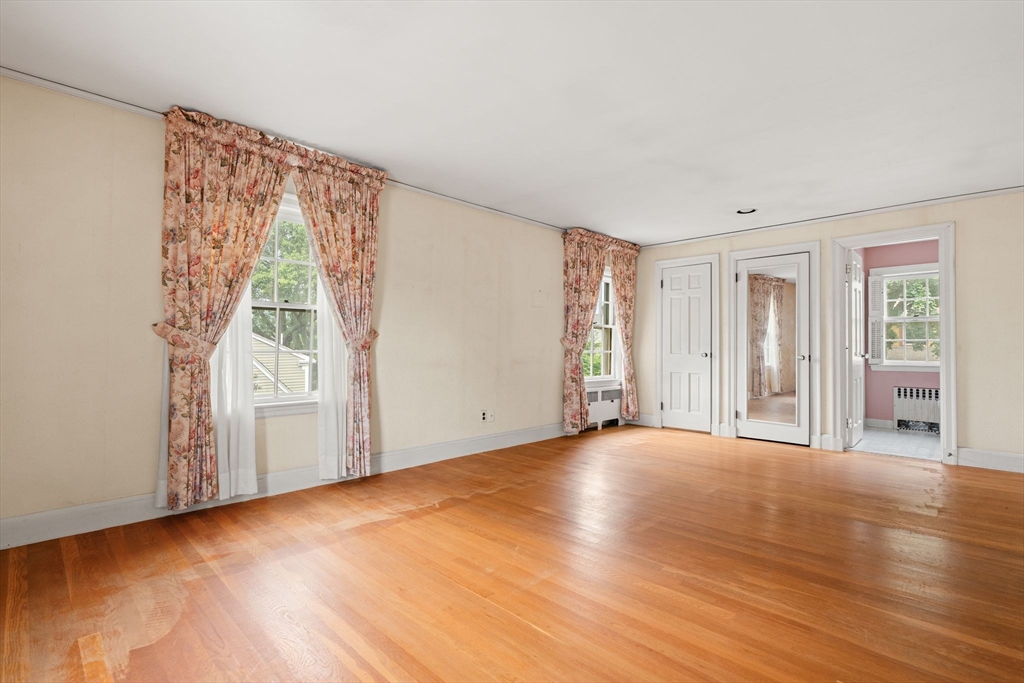 Belmont, Massachusetts 02478, United States, 4 Bedrooms Bedrooms, ,3 BathroomsBathrooms,Residential,Contingent,191558