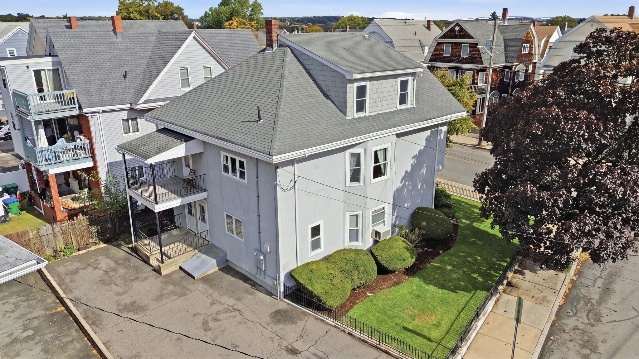357-359 Main St