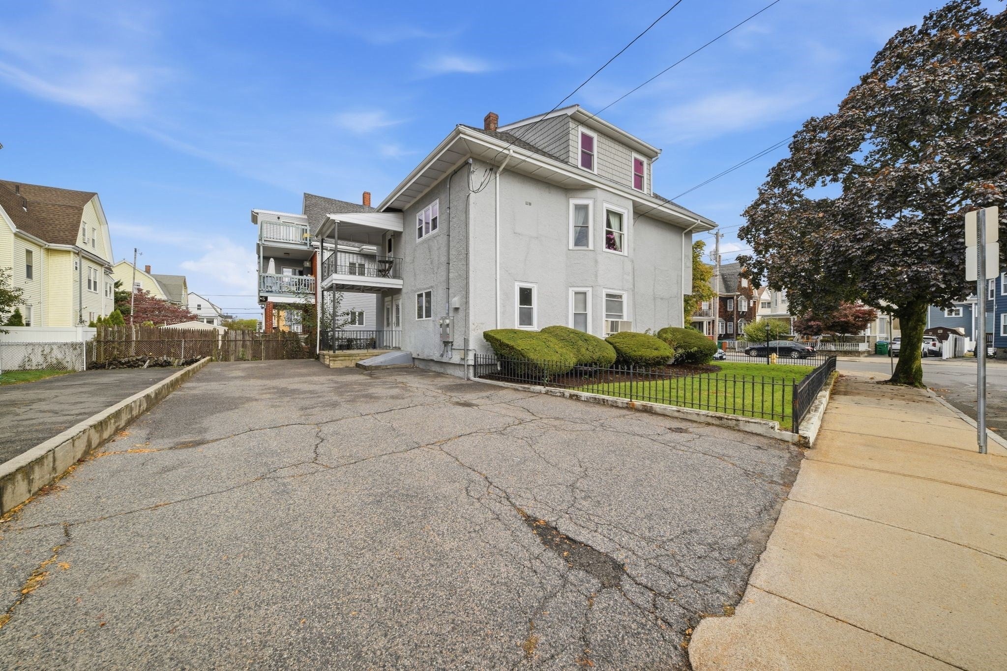357-359 Main St