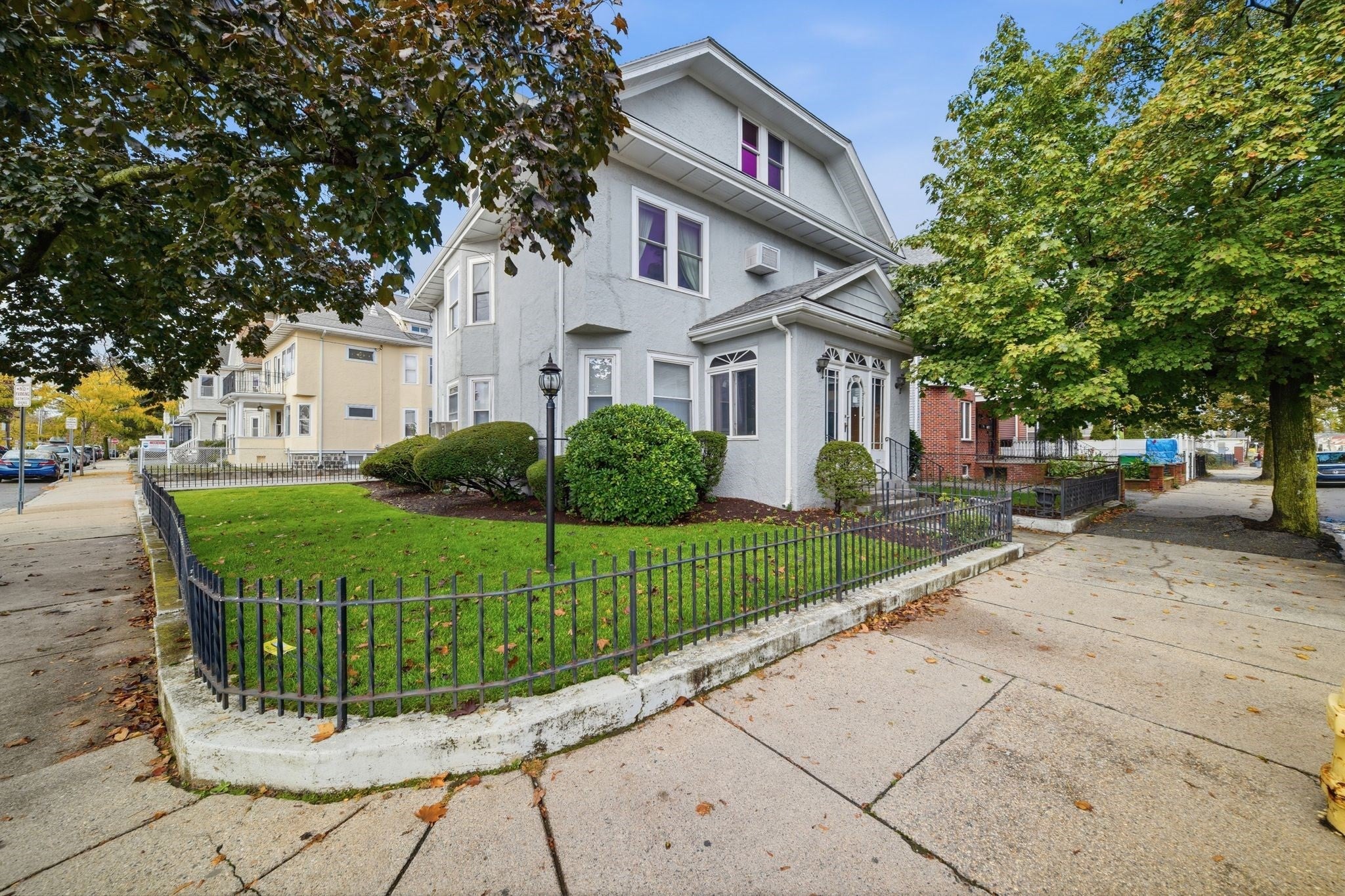 Photo of 357-359 Main St, Medford, MA