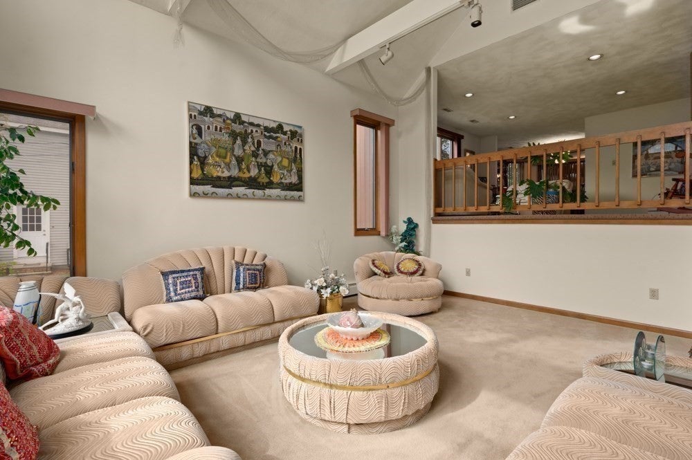 5 Lee Ave, Burlington, MA, 5 Lee Ave, Burlington, MA Photo #8
