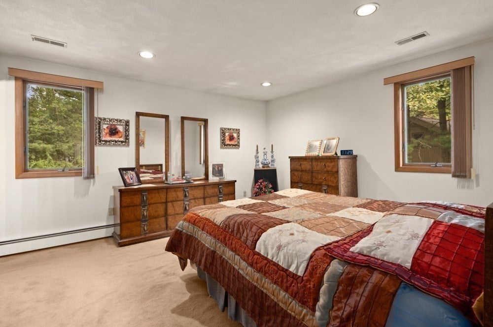5 Lee Ave, Burlington, MA, 5 Lee Ave, Burlington, MA Photo #22