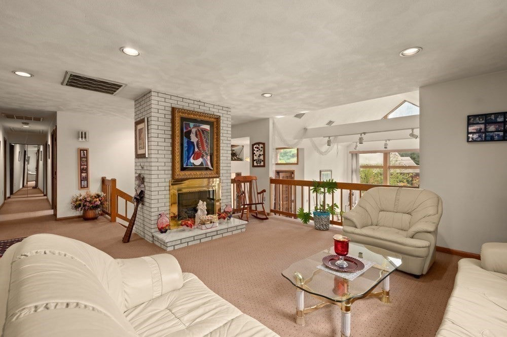 5 Lee Ave, Burlington, MA, 5 Lee Ave, Burlington, MA Photo #13