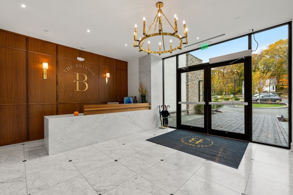 148 Weston Rd 208