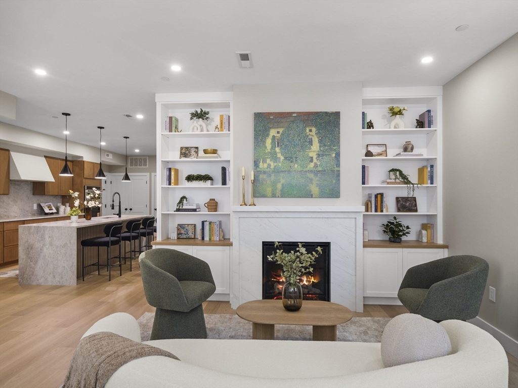 Boston, Massachusetts 02129, United States, 3 Bedrooms Bedrooms, ,2 BathroomsBathrooms,Residential,Active,195135